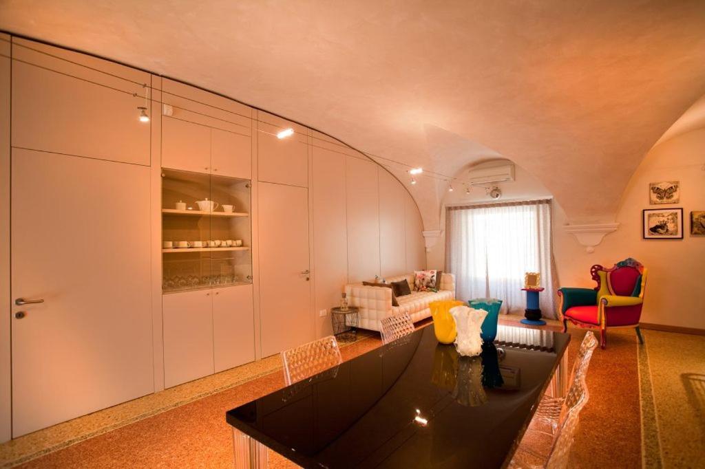 Anfite Luxury Apartment Volto San Luca Верона Экстерьер фото