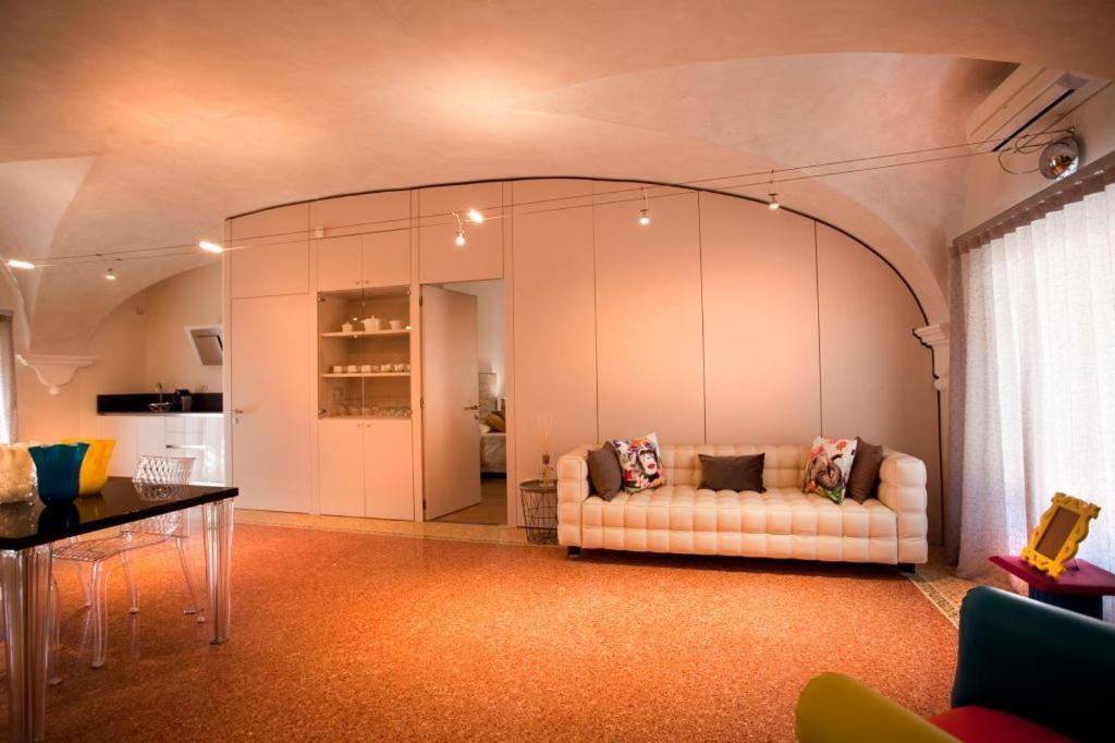 Anfite Luxury Apartment Volto San Luca Верона Экстерьер фото